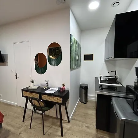 Stylish Modern Studio شقة *